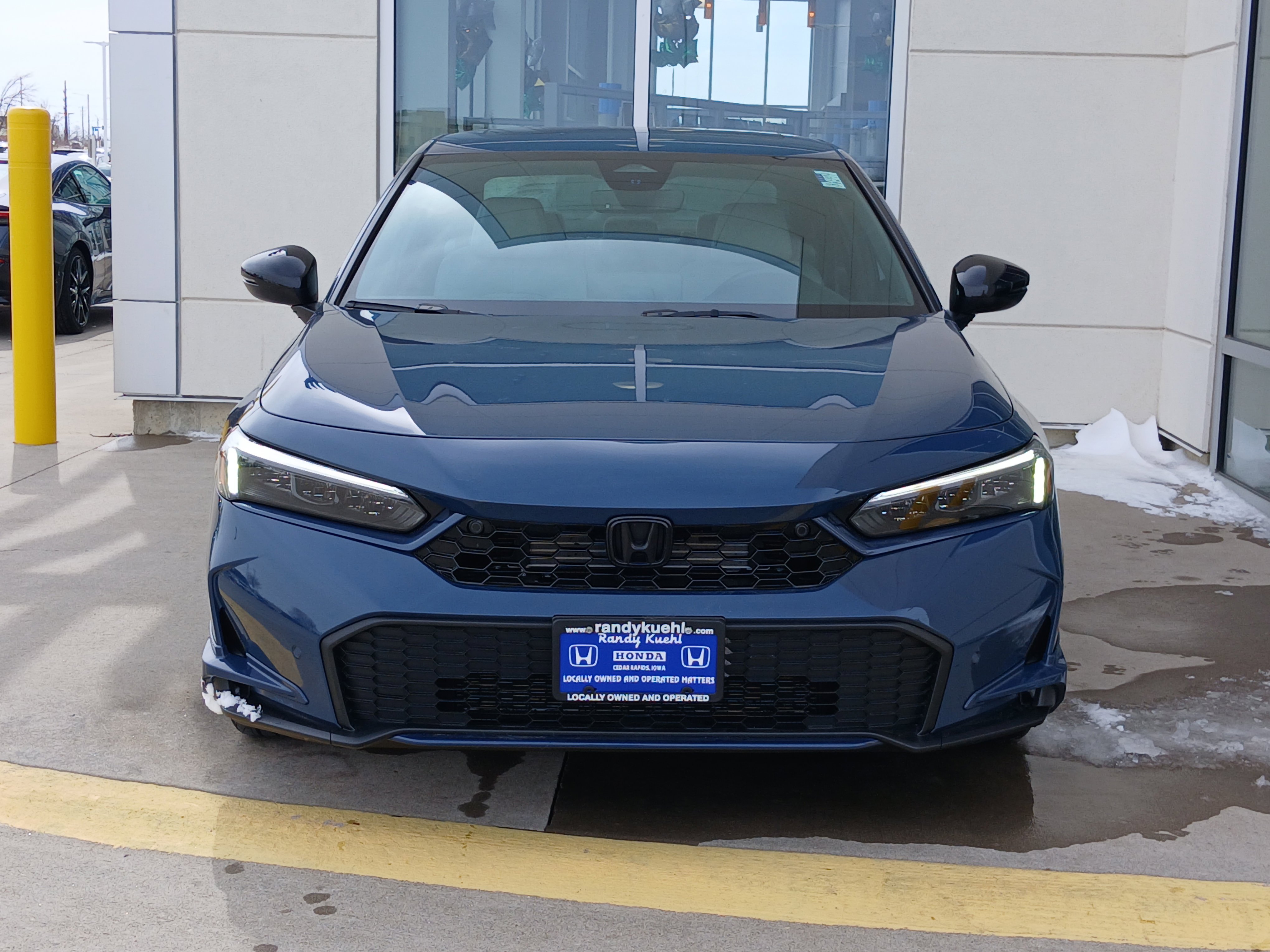 Used 2025 Honda Civic Sport image 4