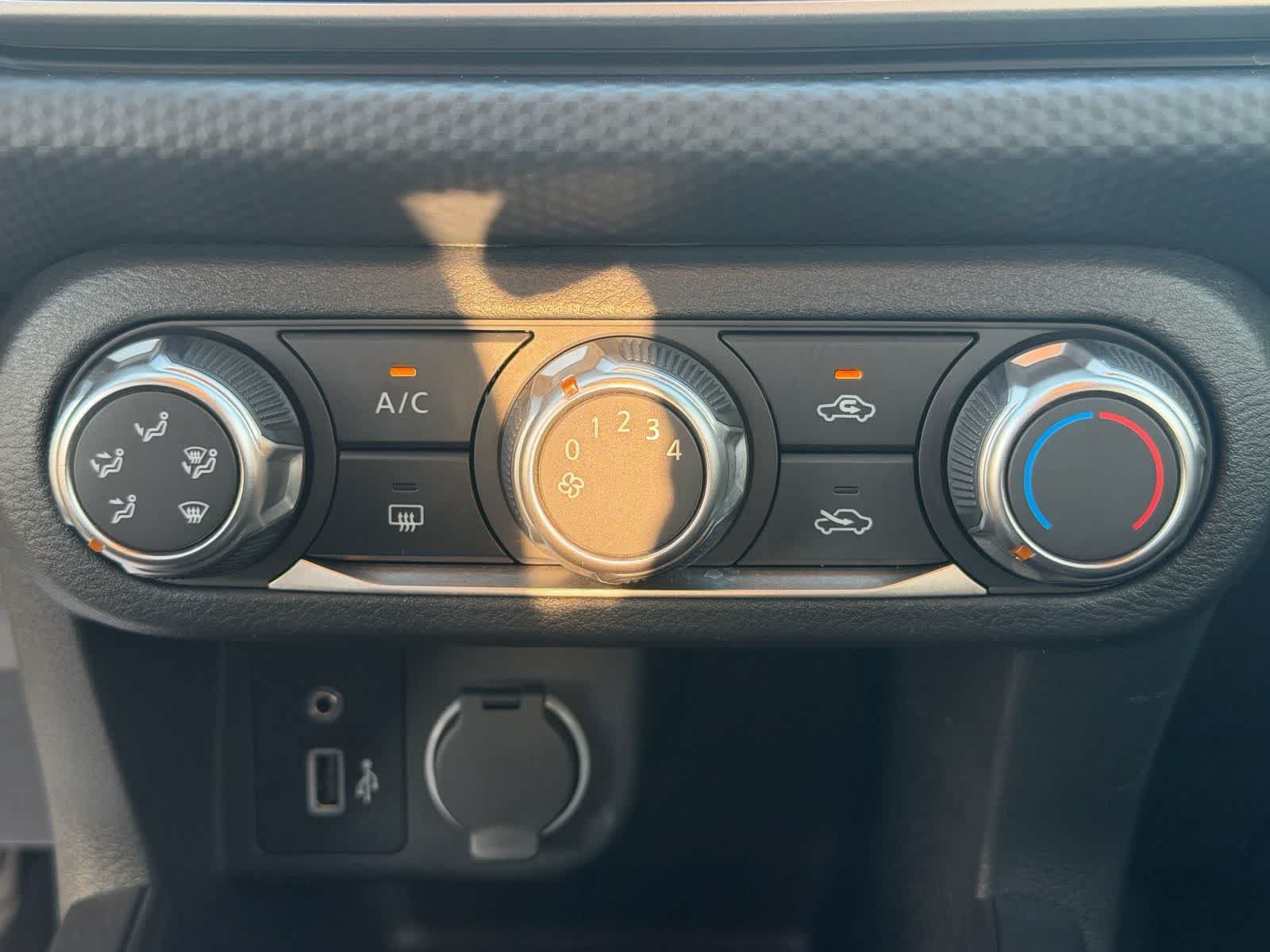 Certified 2025 Nissan Kicks Play S FWD image 20