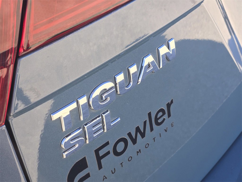 Used 2021 Volkswagen Tiguan SEL w/ 3-Row Tiguan MDO Package image 12