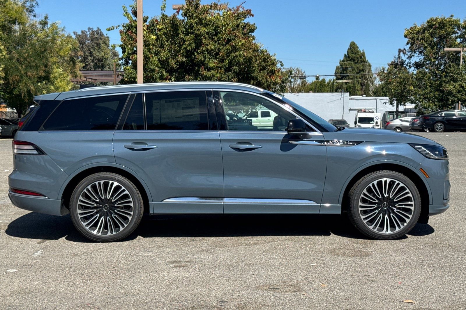 New 2025 Lincoln Aviator Black Label image 4