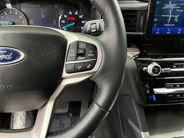 Used 2023 Ford Explorer Limited w/ Equipment Group 301A AWD/4WD image 30