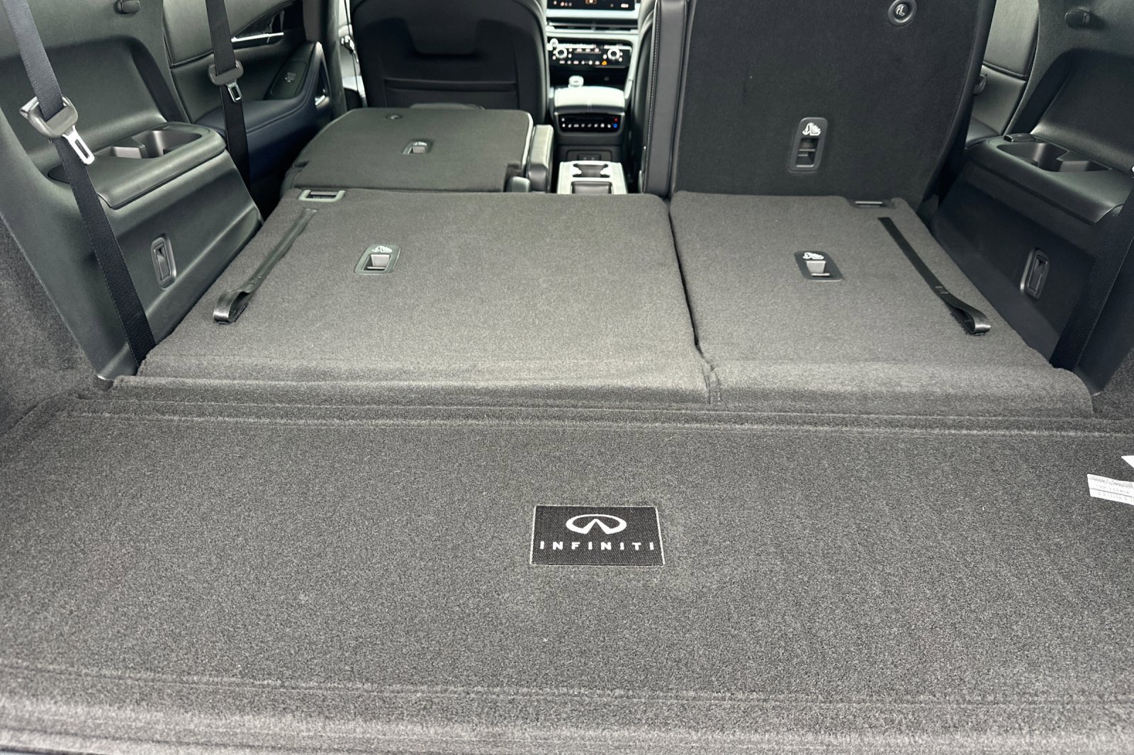New 2026 INFINITI QX60 Sport w/ Dark Cargo Package image 17