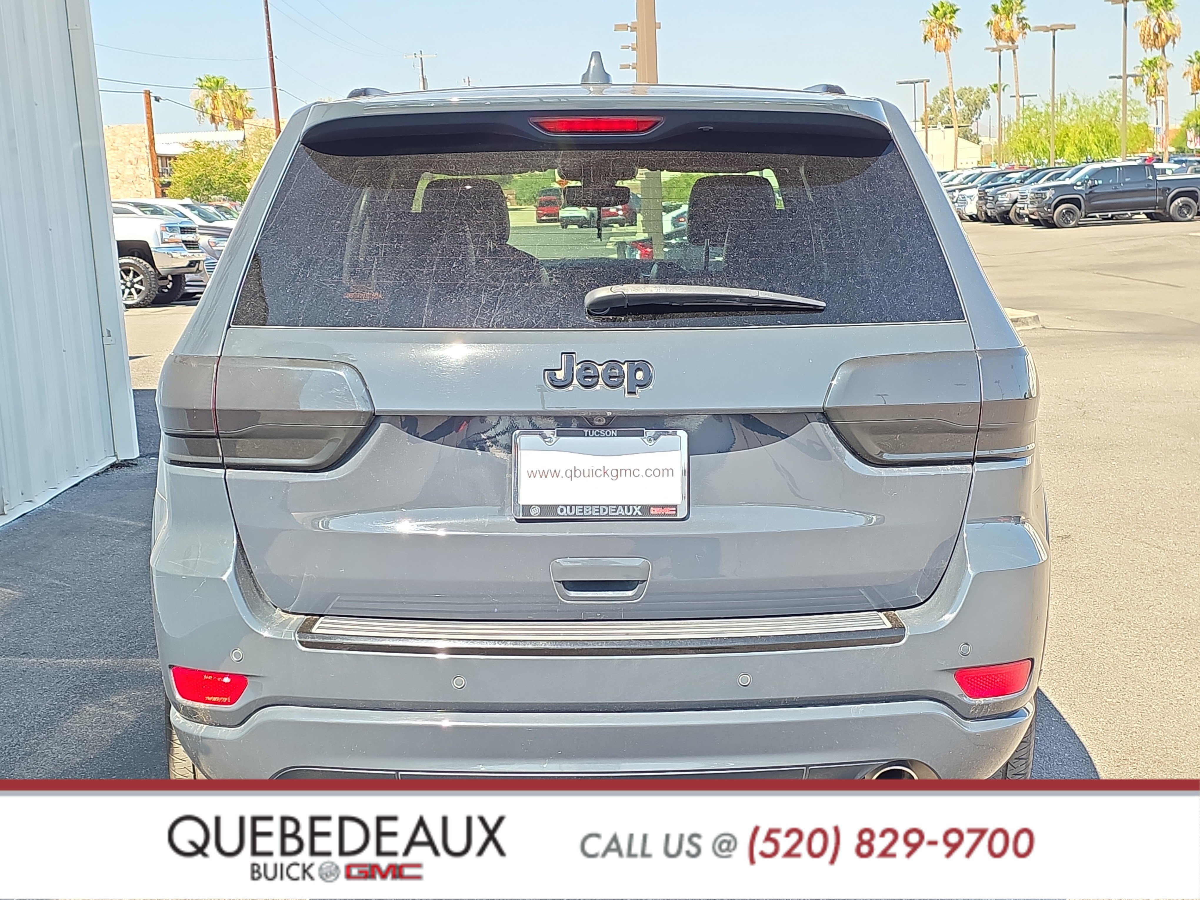 Used 2018 Jeep Grand Cherokee Altitude RWD image 6