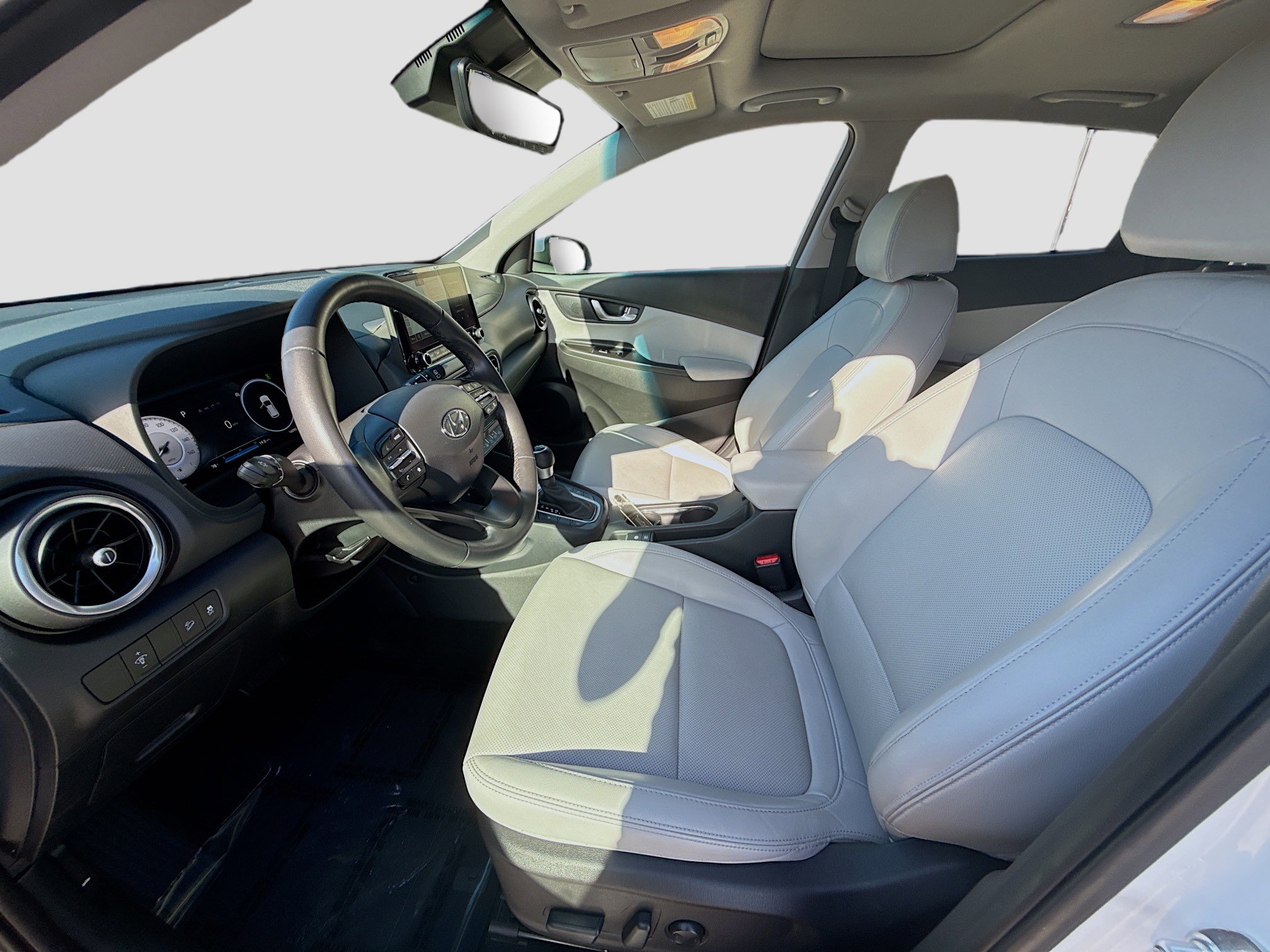 Used 2023 Hyundai Kona Limited w/ Cargo Package image 17