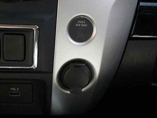 Certified 2021 Nissan Titan SV w/ SV Convenience Package image 23