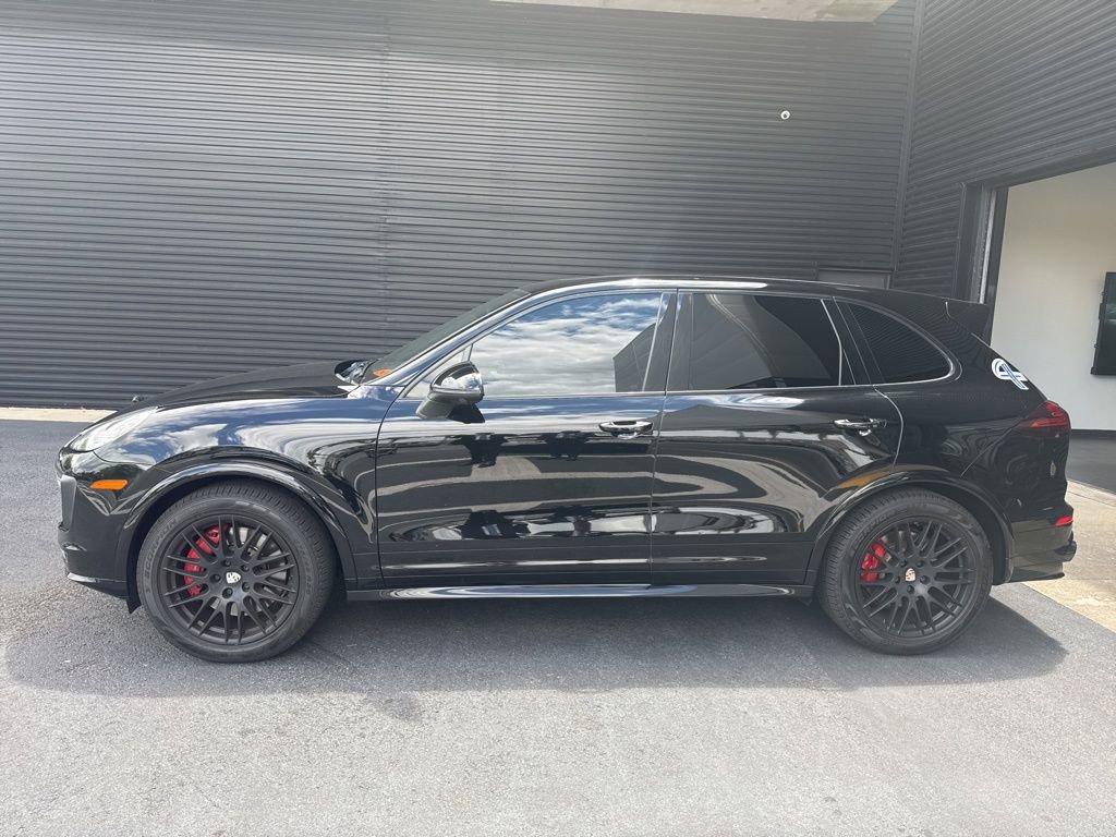 Used 2016 Porsche Cayenne GTS AWD/4WD image 2