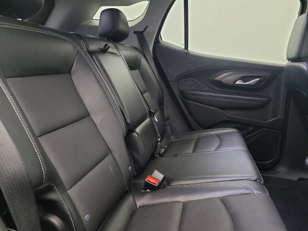 Used 2023 GMC Terrain SLT w/ Tech Package image 19