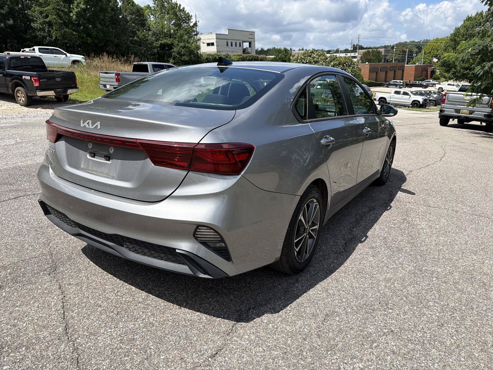 Used 2023 Kia Forte LXS FWD image 5