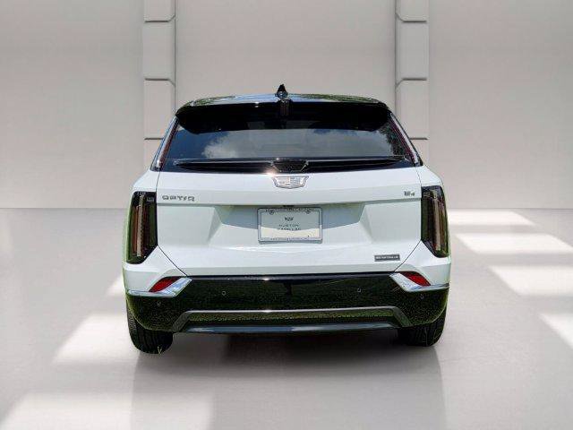 New 2027 Cadillac Optiq Luxury AWD/4WD image 4