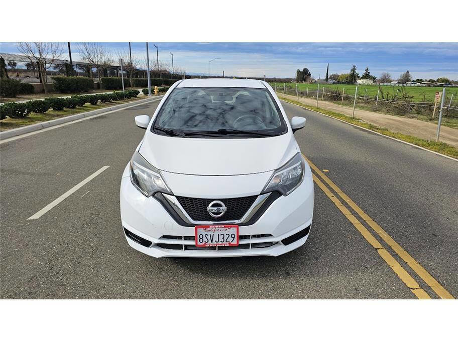 Used 2017 Nissan Versa Note SV image 2