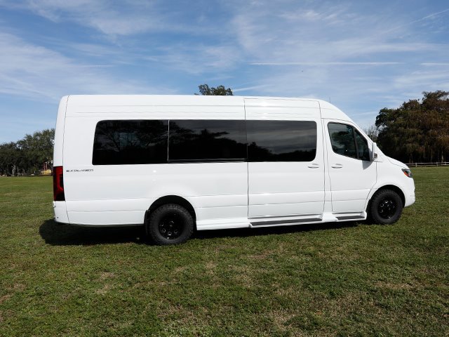 Used 2024 Mercedes-Benz Sprinter 3500 image 5