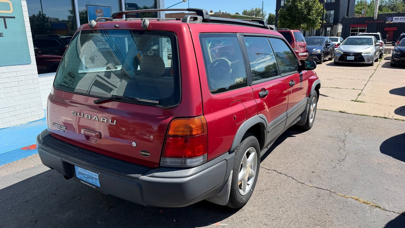 Used 1999 Subaru Forester L AWD/4WD image 2