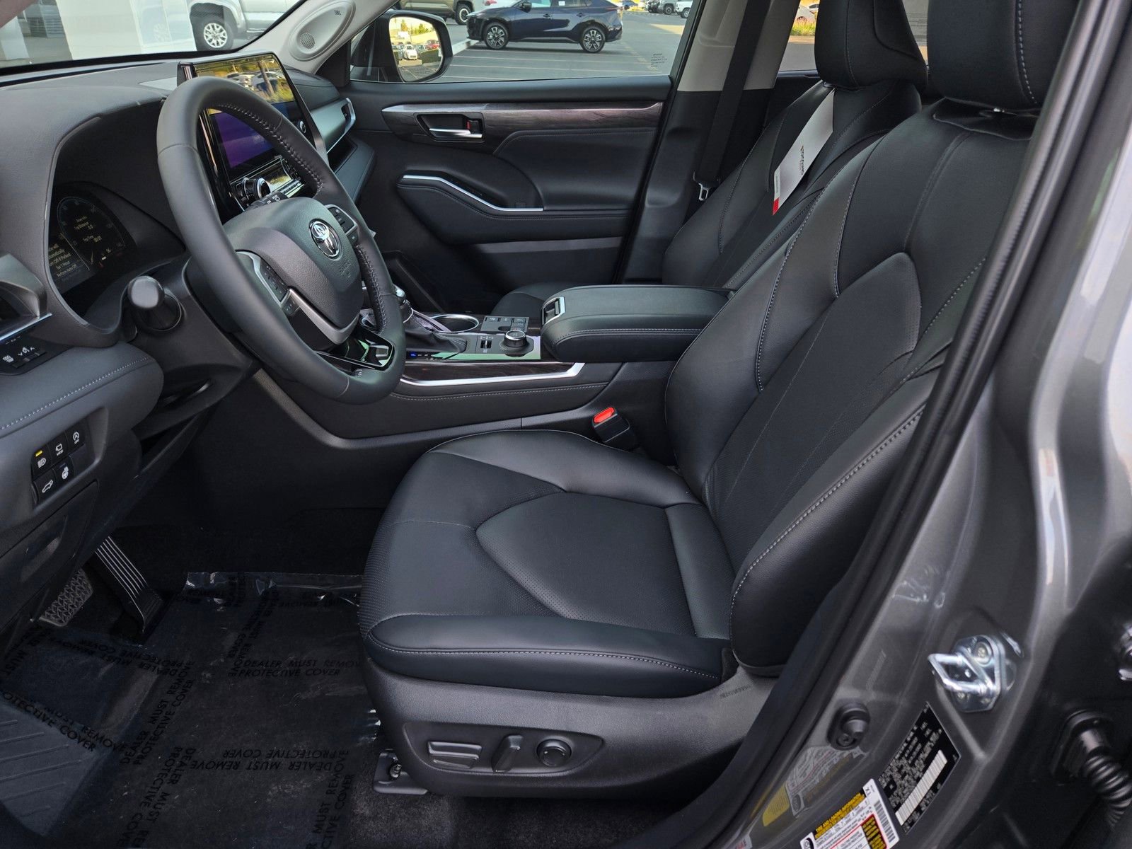 Certified 2026 Toyota Highlander Limited AWD/4WD image 16