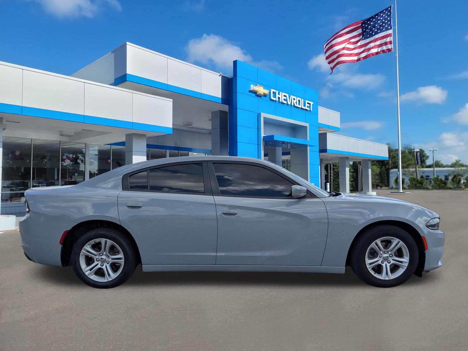 Used 2021 Dodge Charger SXT image 3