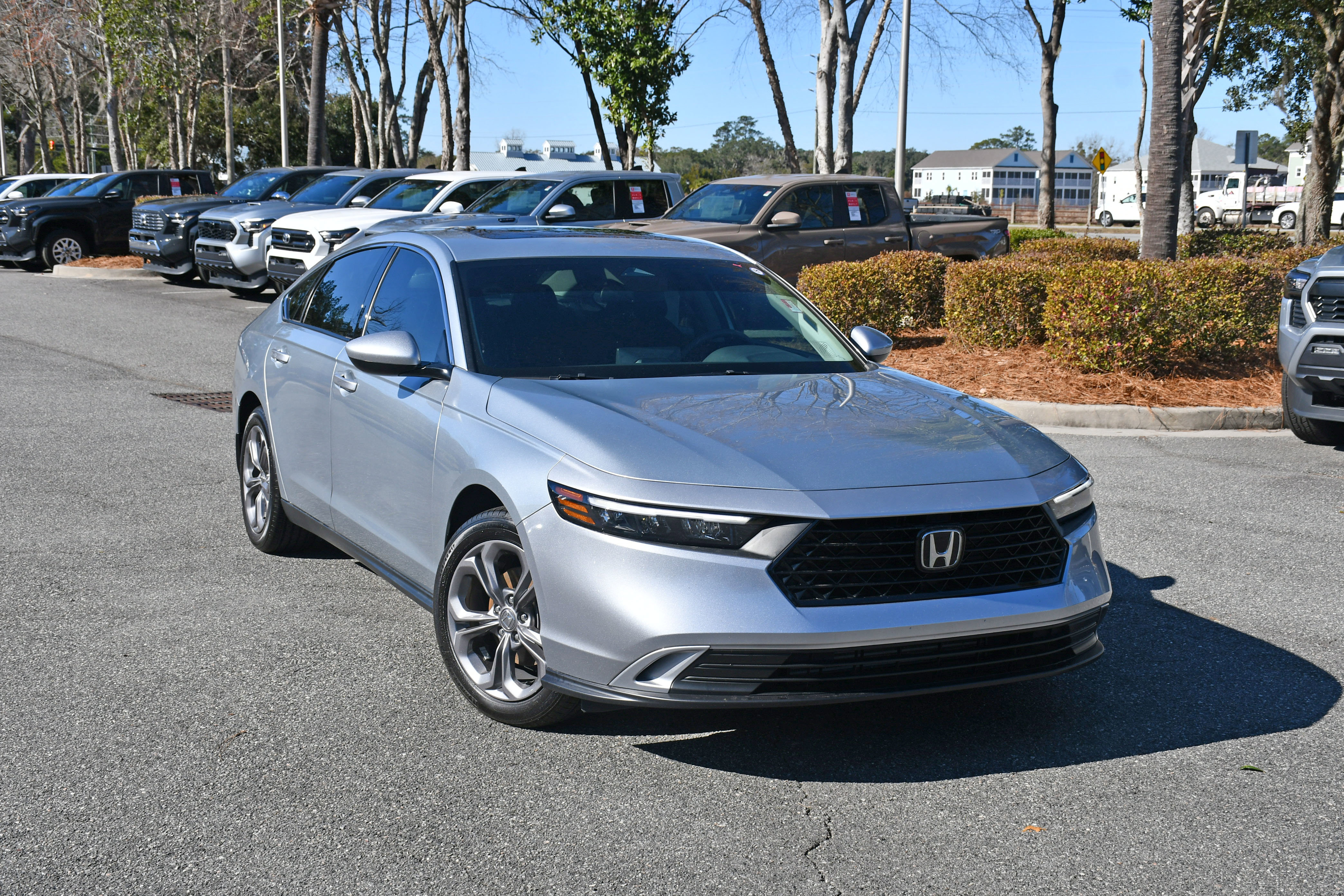 Used 2024 Honda Accord EX image 6