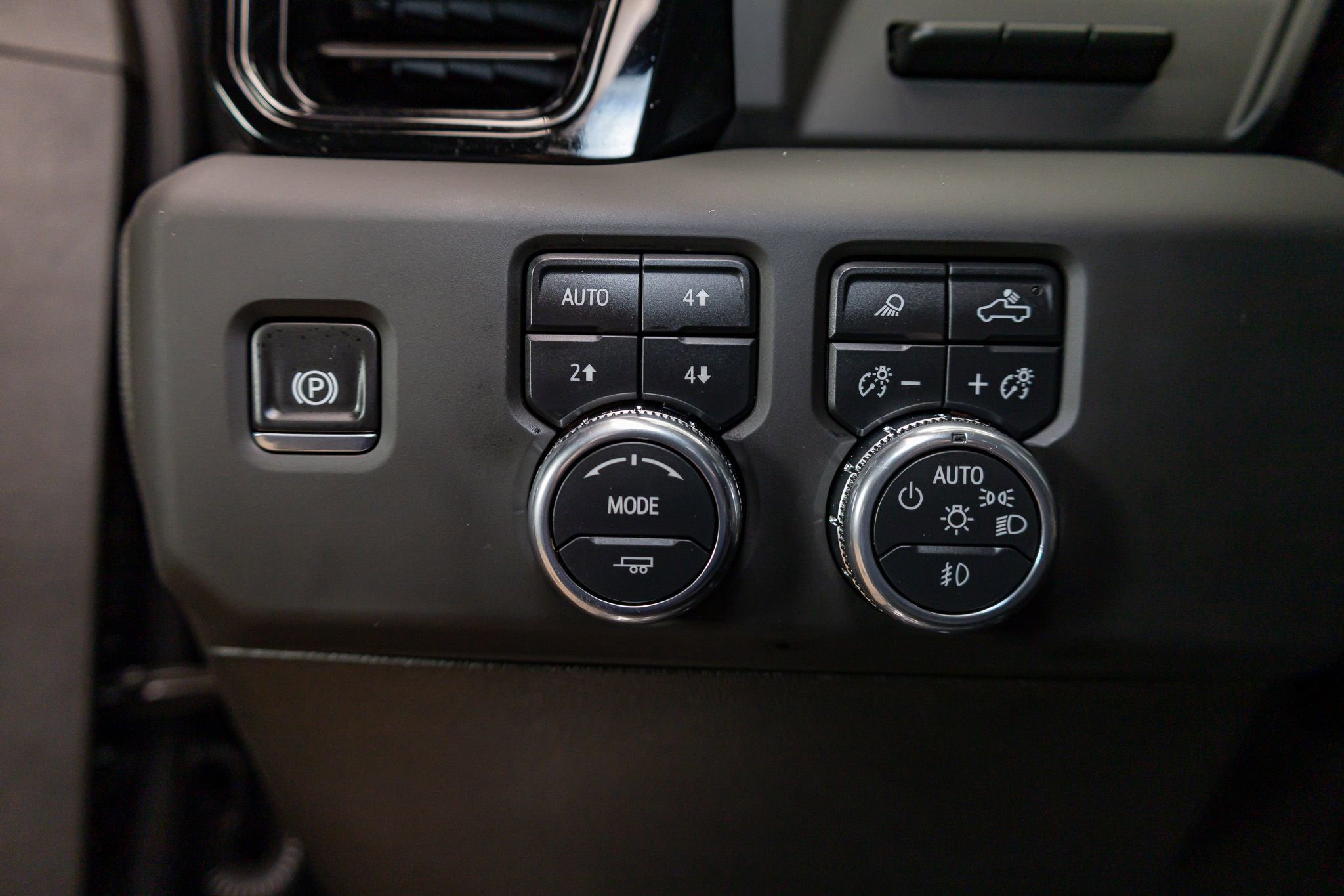 Used 2025 GMC Sierra 2500 AT4 w/ AT4 Premium Plus Package image 19