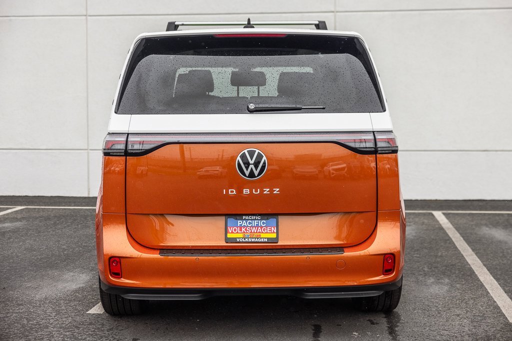 New 2025 Volkswagen ID. Buzz 1st Edition image 5