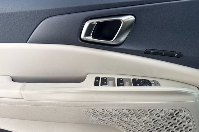 New 2026 Kia Carnival EX FWD image 12
