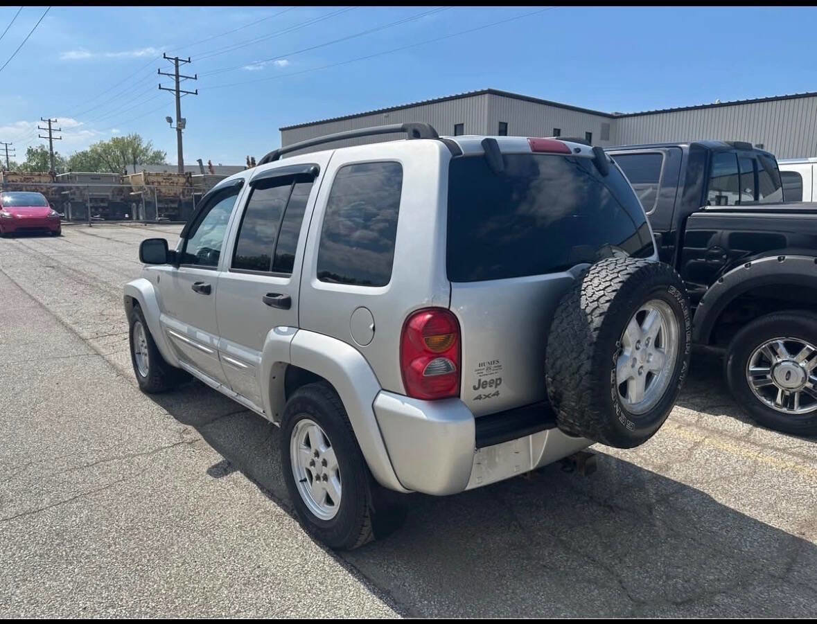 Used 2004 Jeep Liberty Limited AWD/4WD image 6