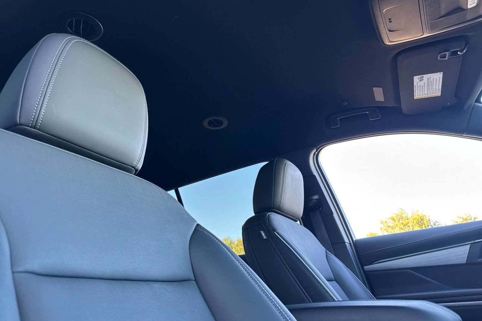 Used 2025 Buick Enclave Preferred image 18