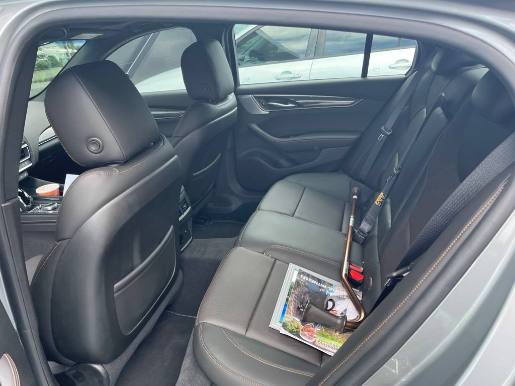 Used 2024 Cadillac CT5 V w/ Premium Package RWD image 10