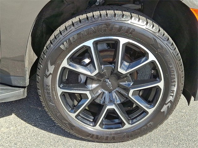 Certified 2021 Chevrolet Tahoe RST w/ Luxury Package image 8