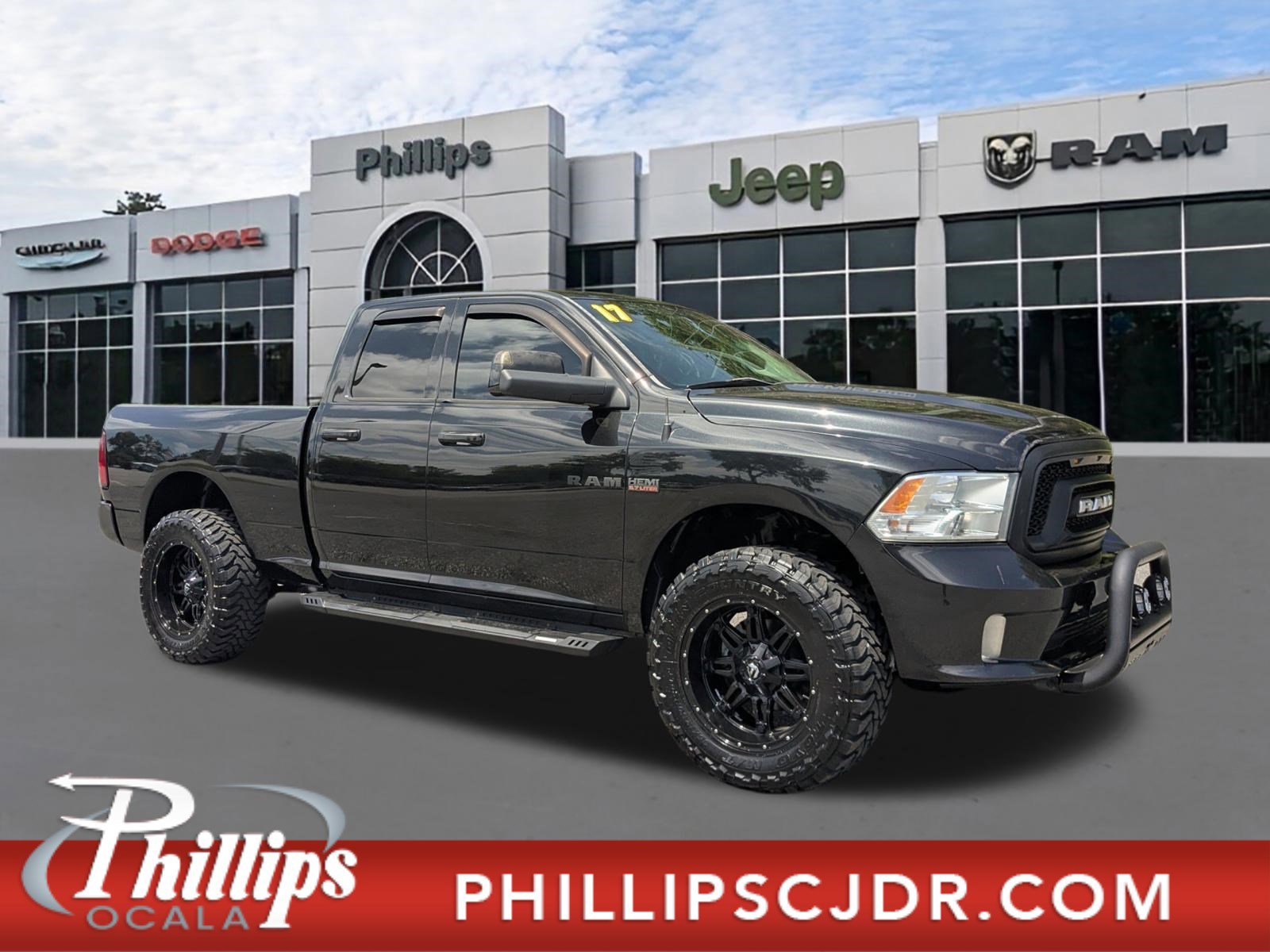 Certified 2017 RAM 1500 Express AWD/4WD image 1