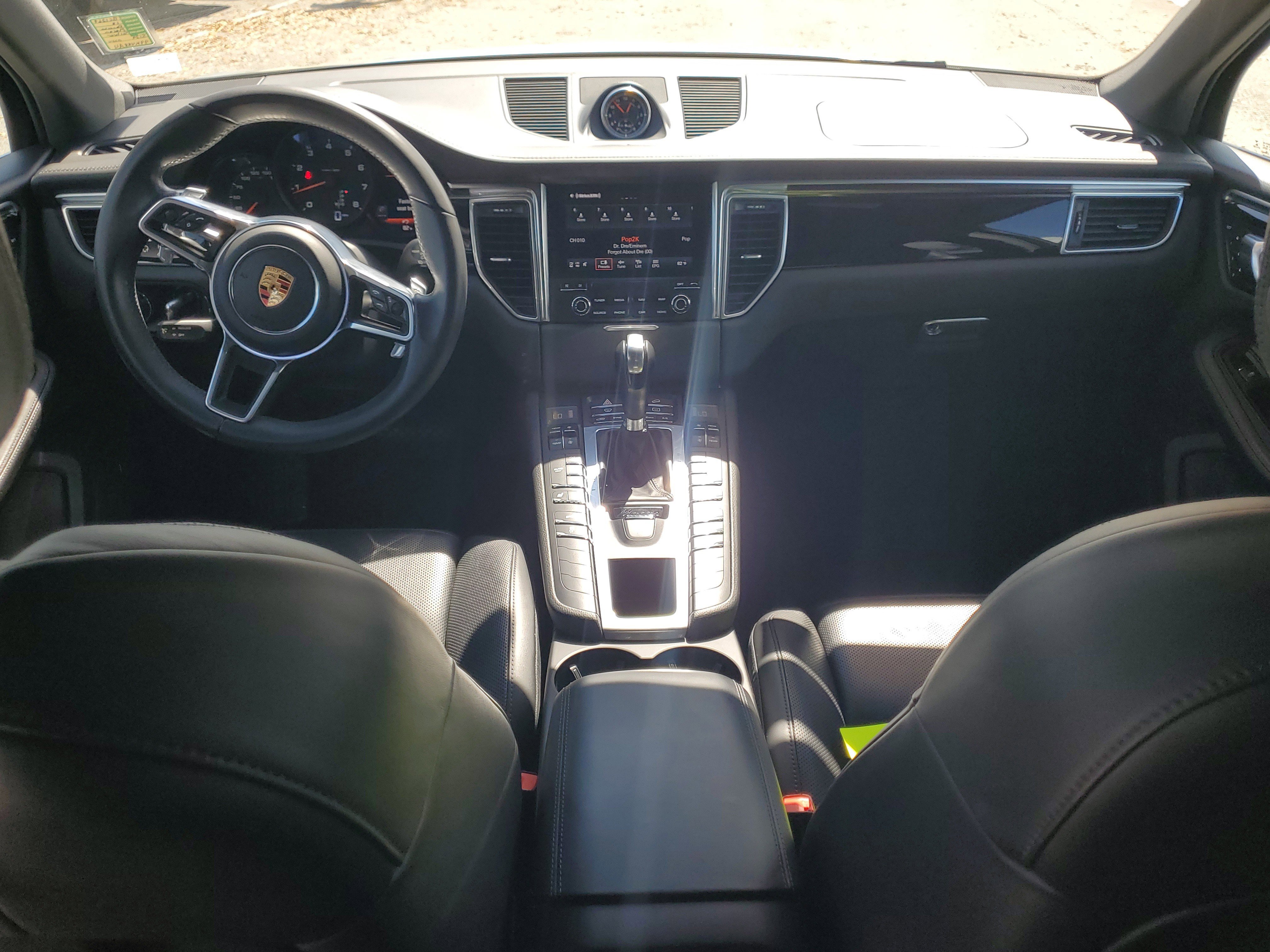 Used 2018 Porsche Macan image 14