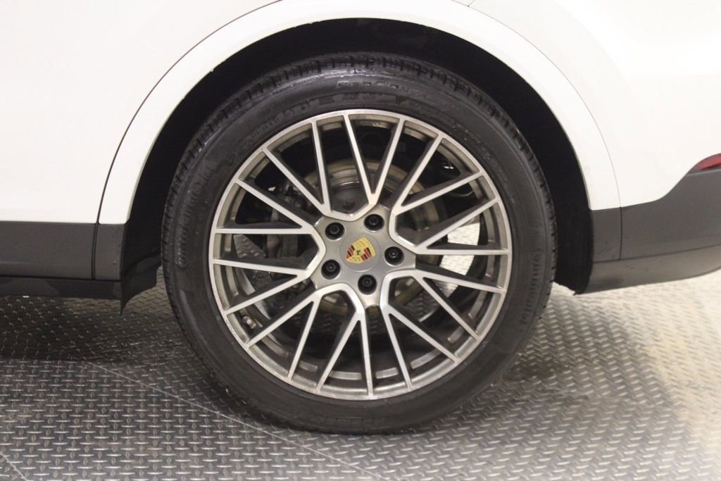 Certified 2023 Porsche Cayenne S Platinum image 14