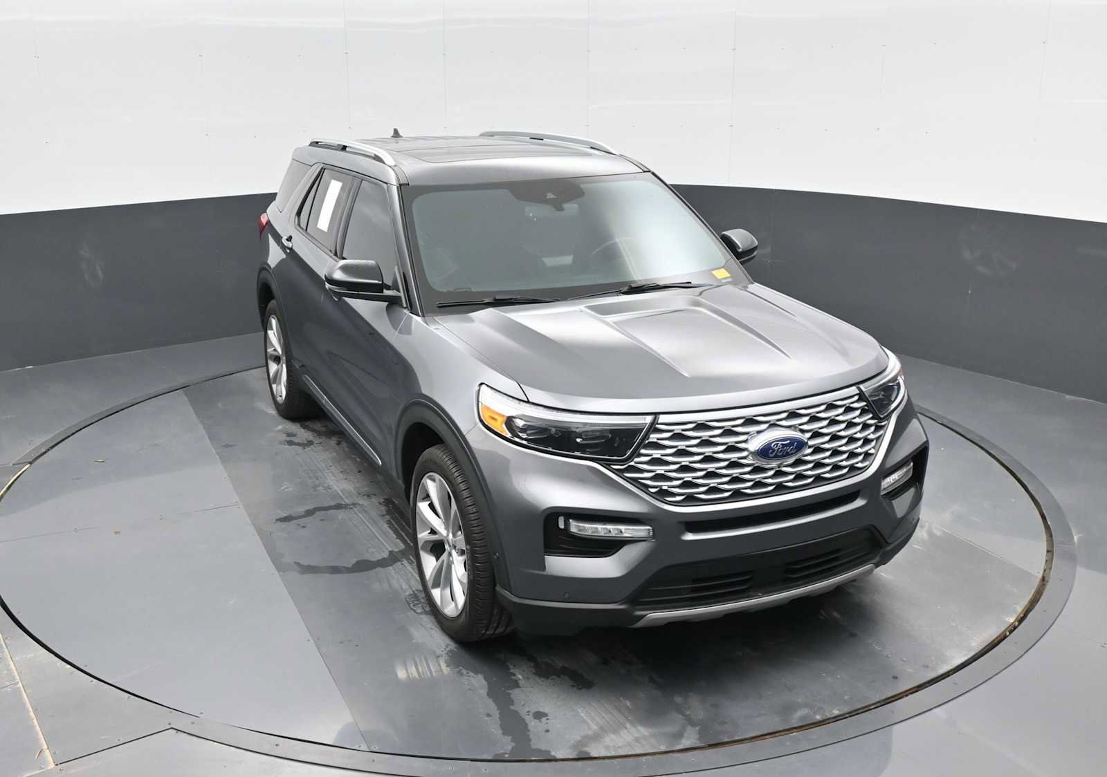 Used 2021 Ford Explorer Platinum w/ Equipment Group 601A image 25