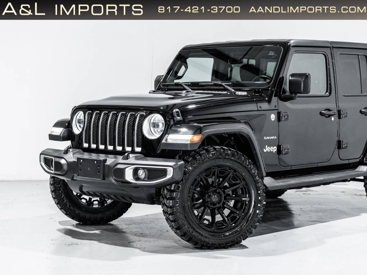 Used 2023 Jeep Wrangler Unlimited Sahara w/ LED Lighting Group AWD/4WD image 31