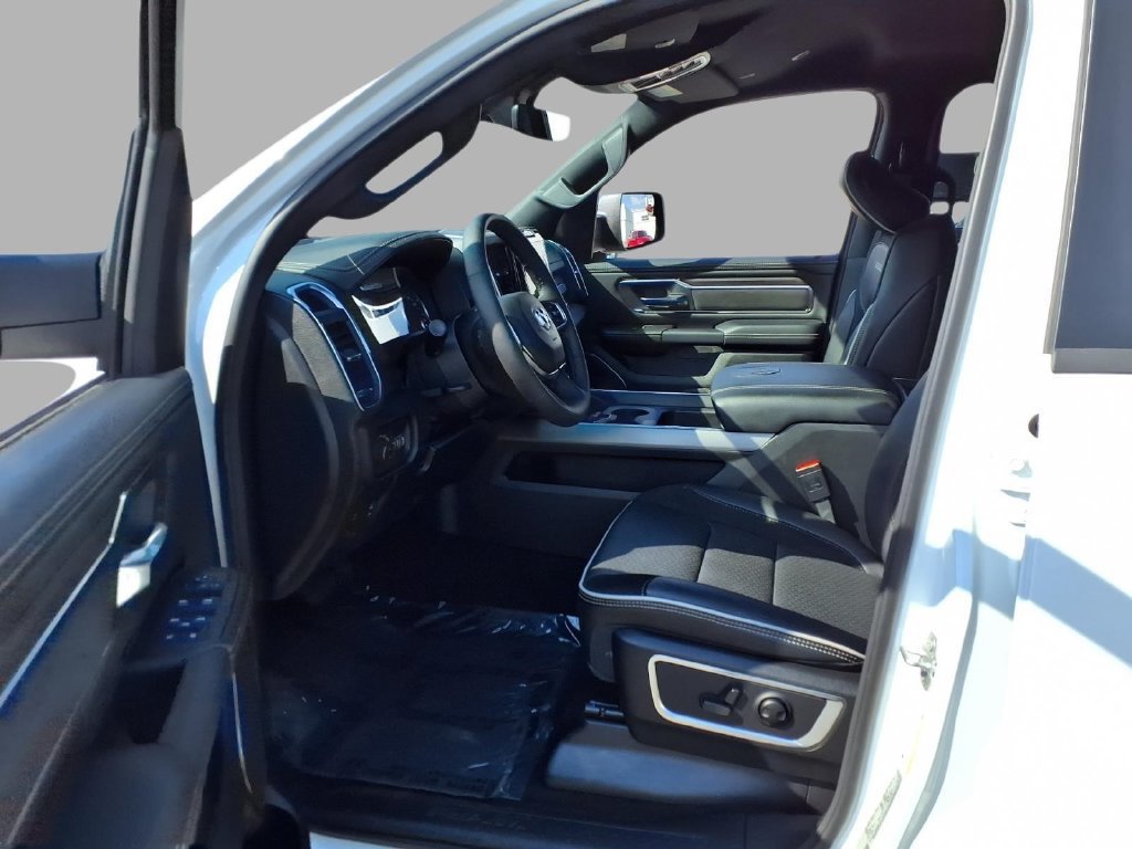 Used 2026 RAM 1500 Laramie AWD/4WD image 17