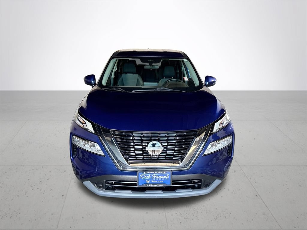 Used 2022 Nissan Rogue SV AWD/4WD image 3