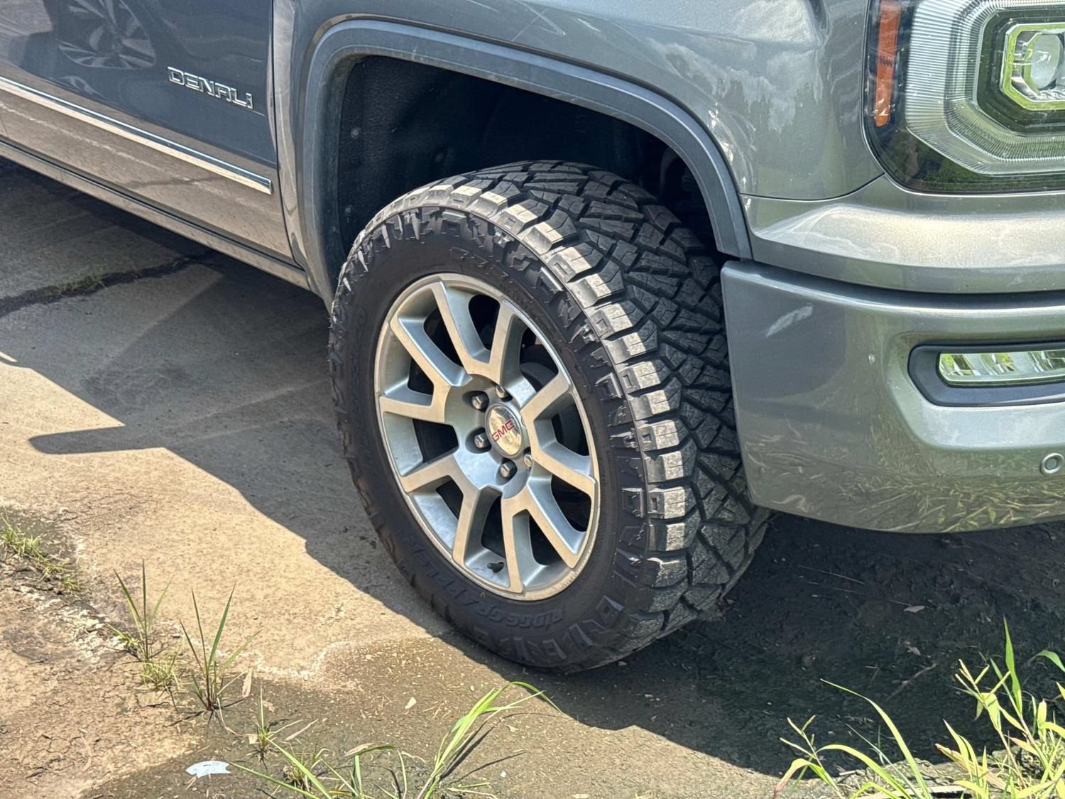 Used 2017 GMC Sierra 1500 Denali AWD/4WD image 4