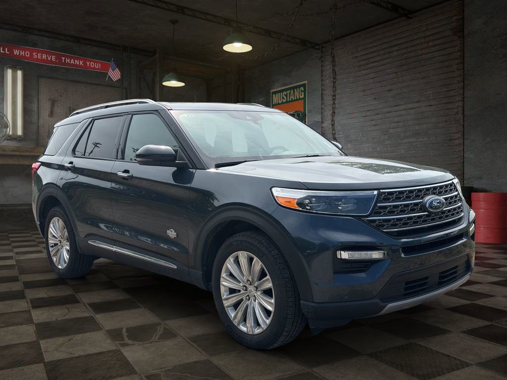 Used 2023 Ford Explorer King Ranch w/ Technology Package AWD/4WD image 2