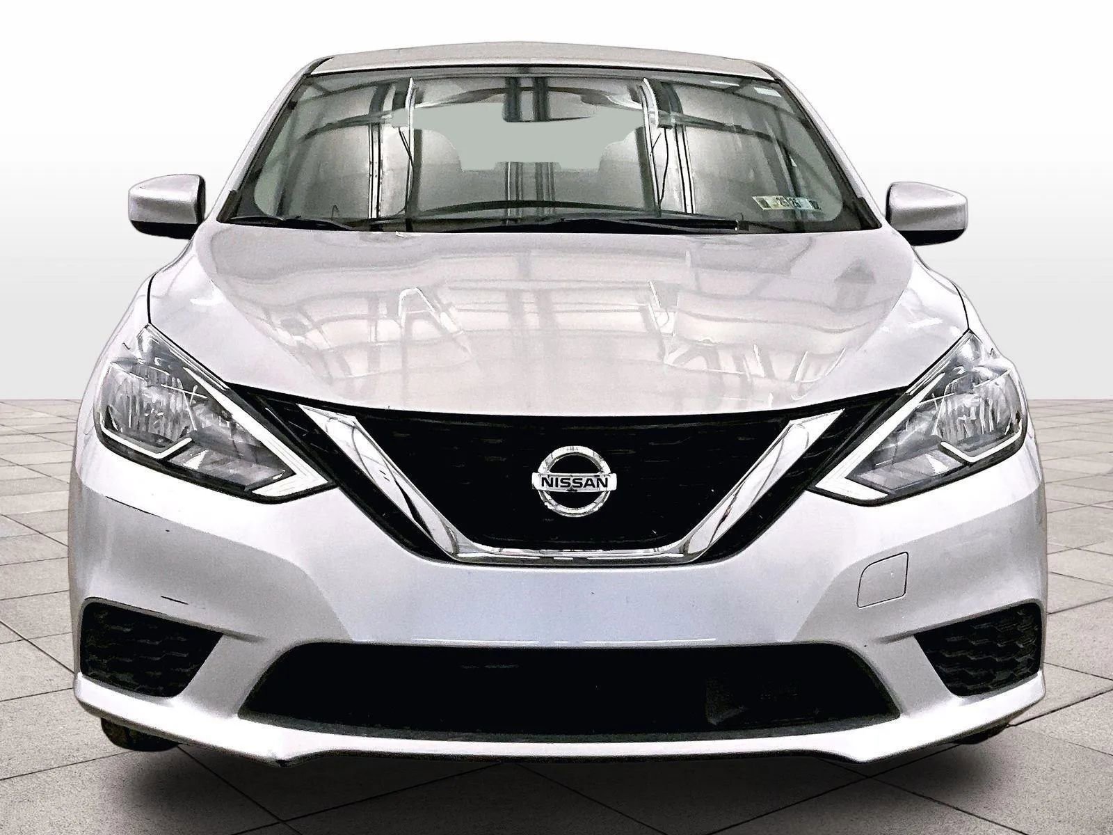 Used 2019 Nissan Sentra SV FWD image 3