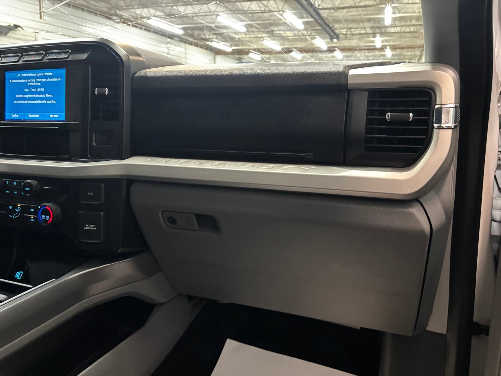 Used 2023 Ford F250 XLT w/ FX4 Off-Road Package AWD/4WD image 30