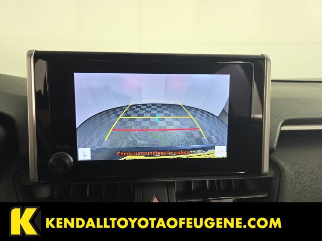 Used 2024 Toyota RAV4 XLE AWD/4WD image 18