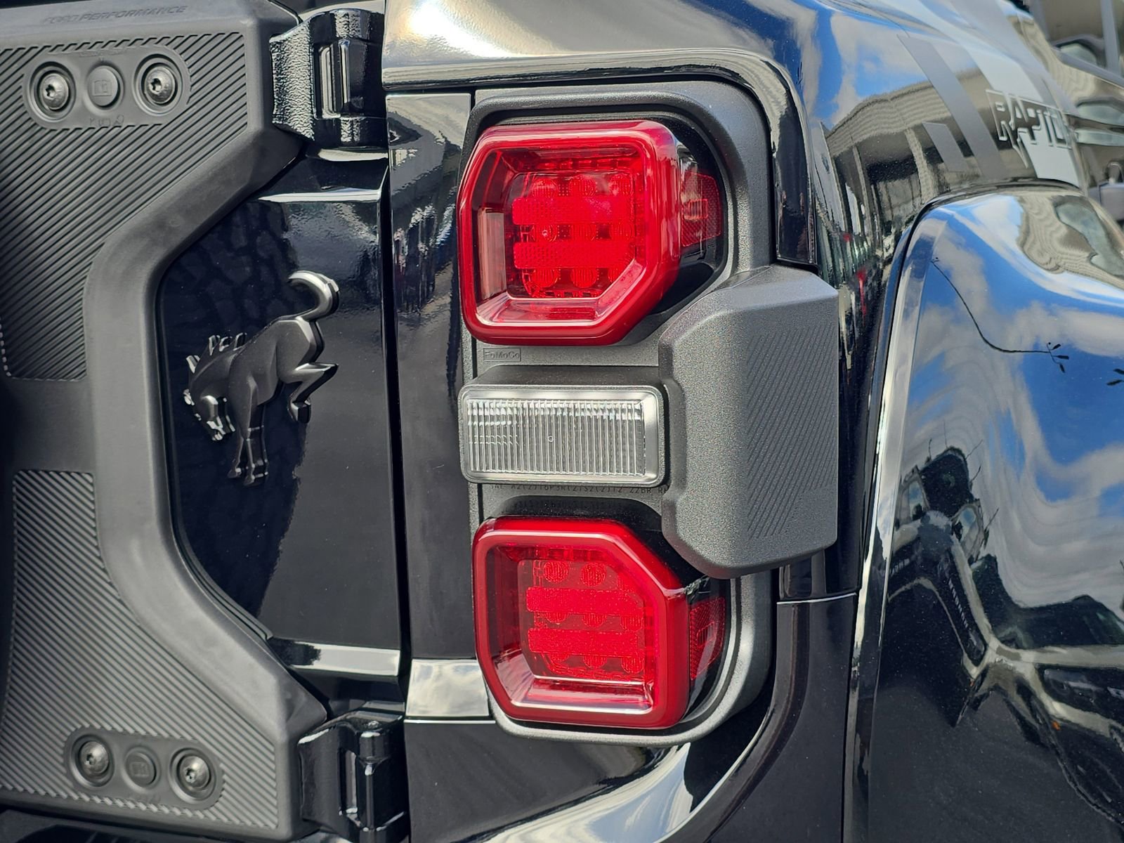 New 2025 Ford Bronco Raptor AWD/4WD image 6