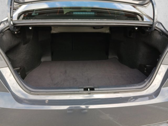 Used 2025 Toyota Camry SE w/ Convenience Package FWD image 6