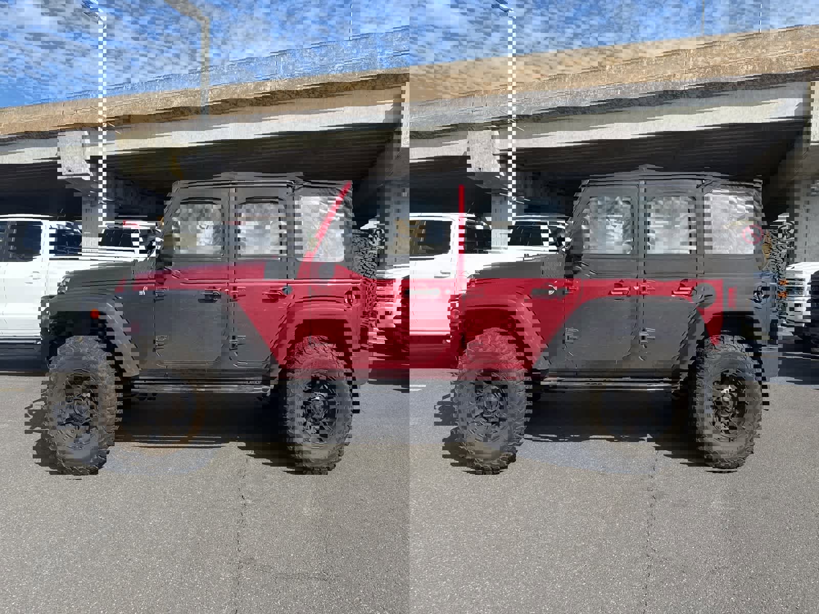 Used 2012 Jeep Wrangler Unlimited Sport w/ Connectivity Group image 4