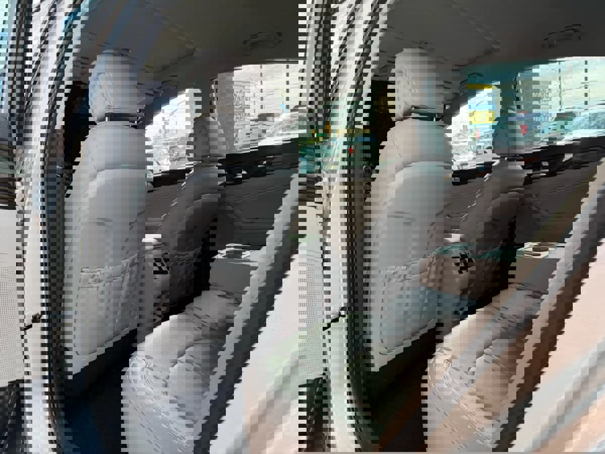 Used 2016 Hyundai Sonata Limited image 39