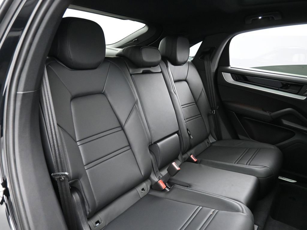 New 2026 Porsche Cayenne S image 27