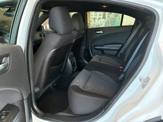 Used 2018 Dodge Charger SXT image 24