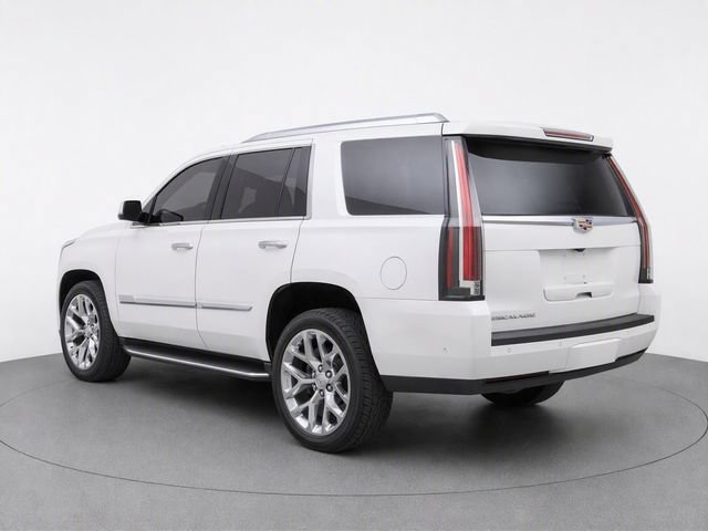 Used 2019 Cadillac Escalade Platinum AWD/4WD image 3