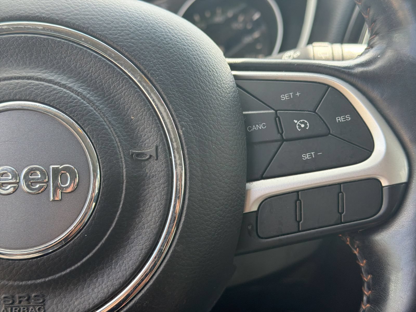 Used 2020 Jeep Compass Limited FWD image 25