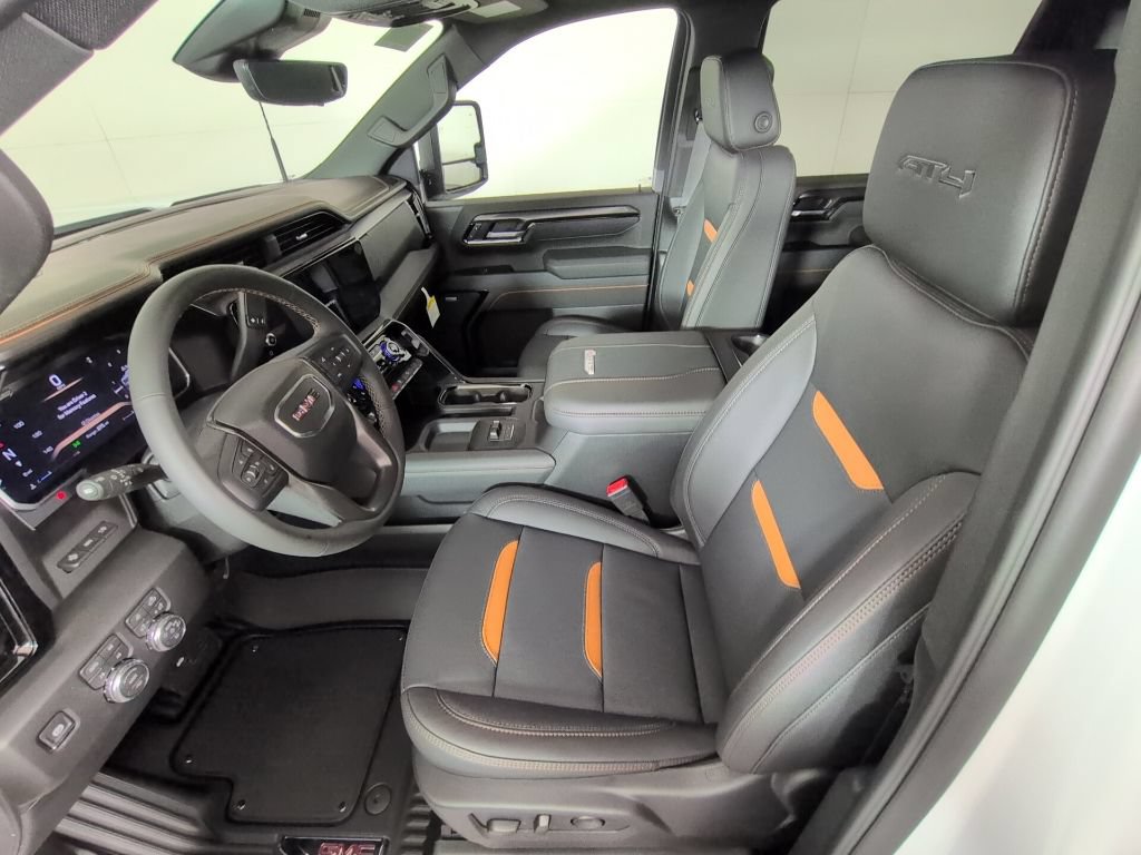 New 2026 GMC Sierra 2500 AT4 w/ AT4 Premium Plus Package AWD/4WD image 11