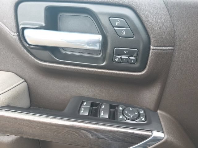 Used 2021 Chevrolet Silverado 1500 LTZ w/ Safety Package II AWD/4WD image 28