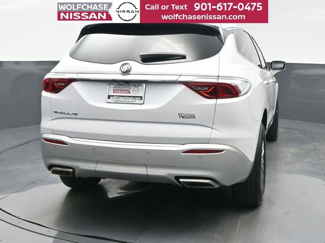 Used 2023 Buick Enclave Essence image 5