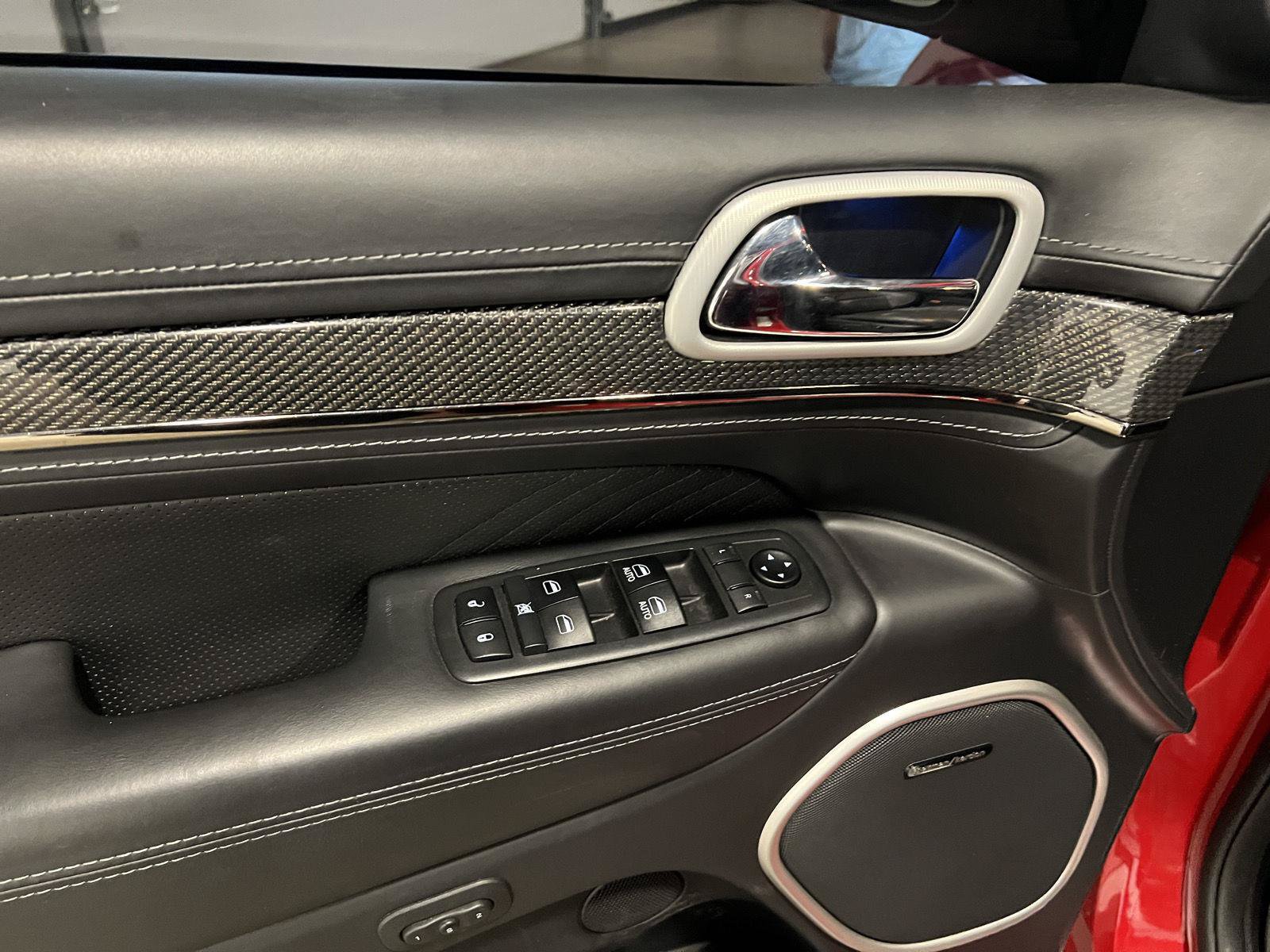Used 2018 Jeep Grand Cherokee Trackhawk AWD/4WD image 29
